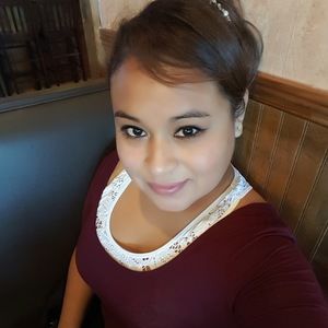 Meet your Posher, Iveth